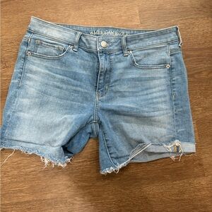 American Eagle Mid-rise Jean shorts